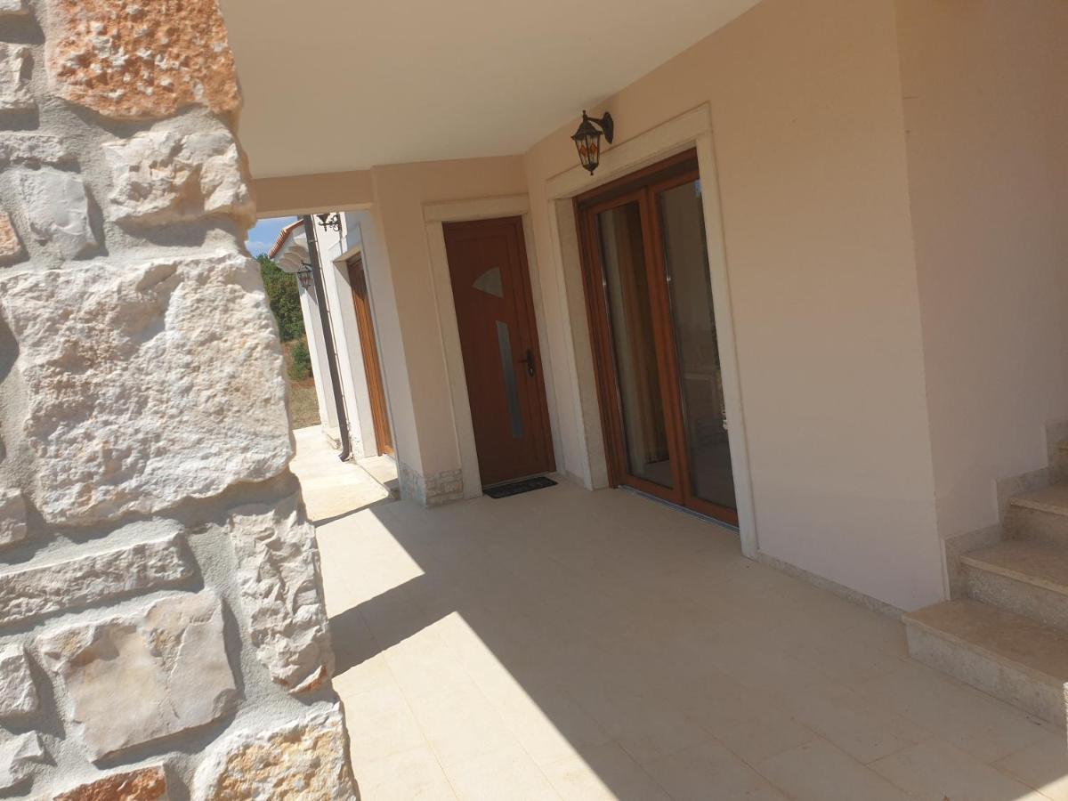 Villa Istra Divšići Buitenkant foto